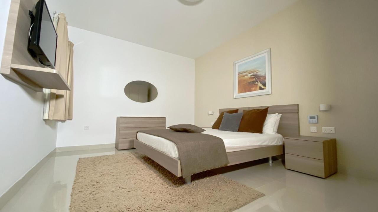 Appartamento Let Me Host Malta Sliema Sea front Esterno foto