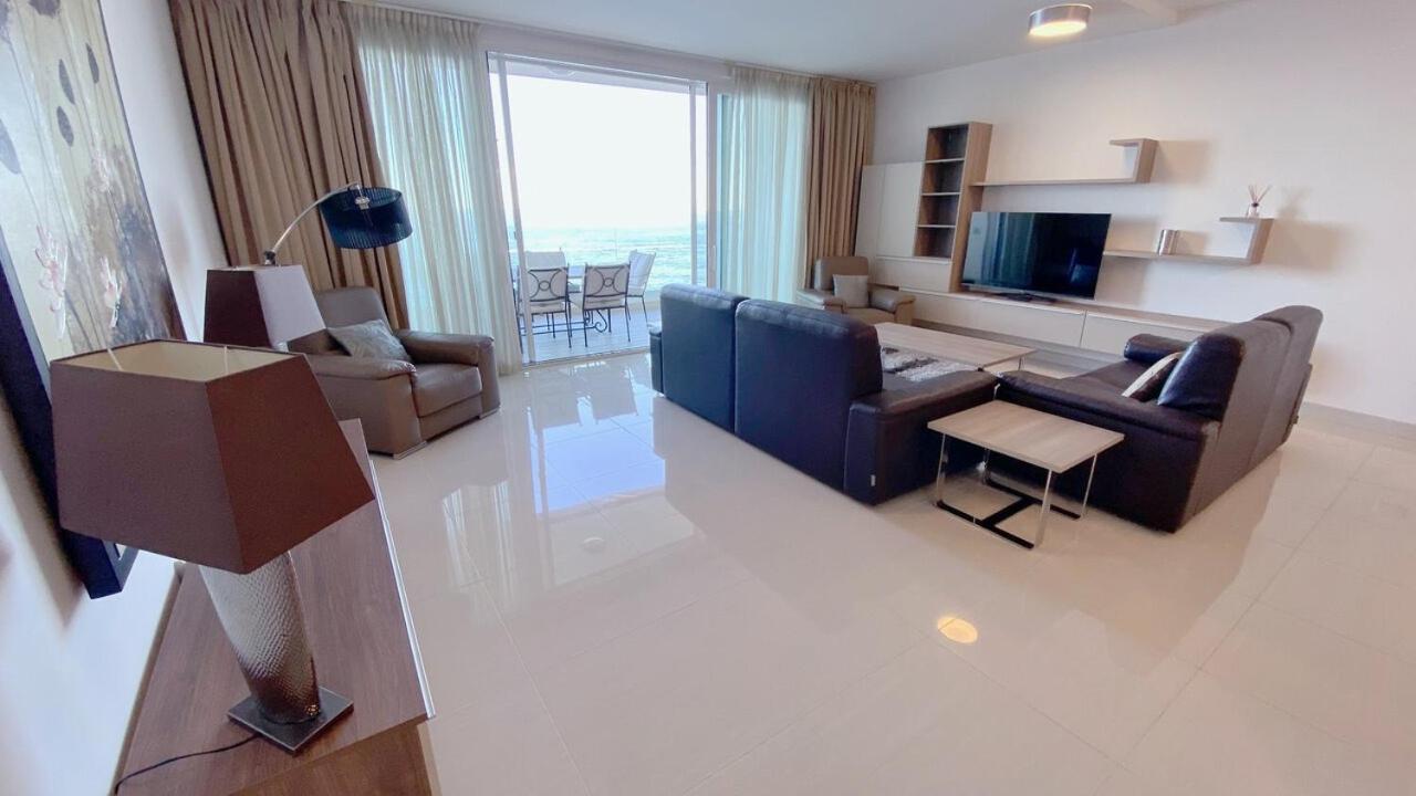 Appartamento Let Me Host Malta Sliema Sea front Esterno foto