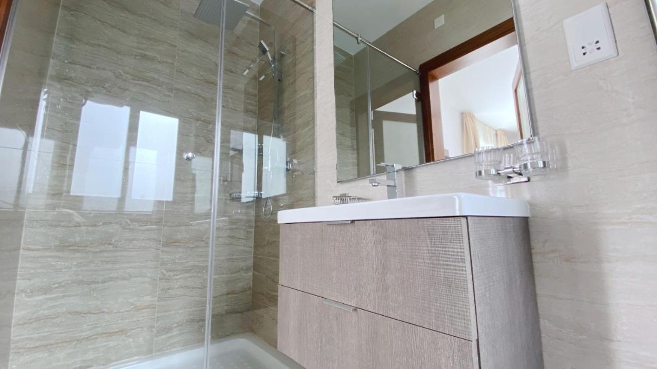 Appartamento Let Me Host Malta Sliema Sea front Esterno foto