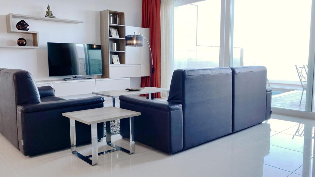 Appartamento Let Me Host Malta Sliema Sea front Esterno foto