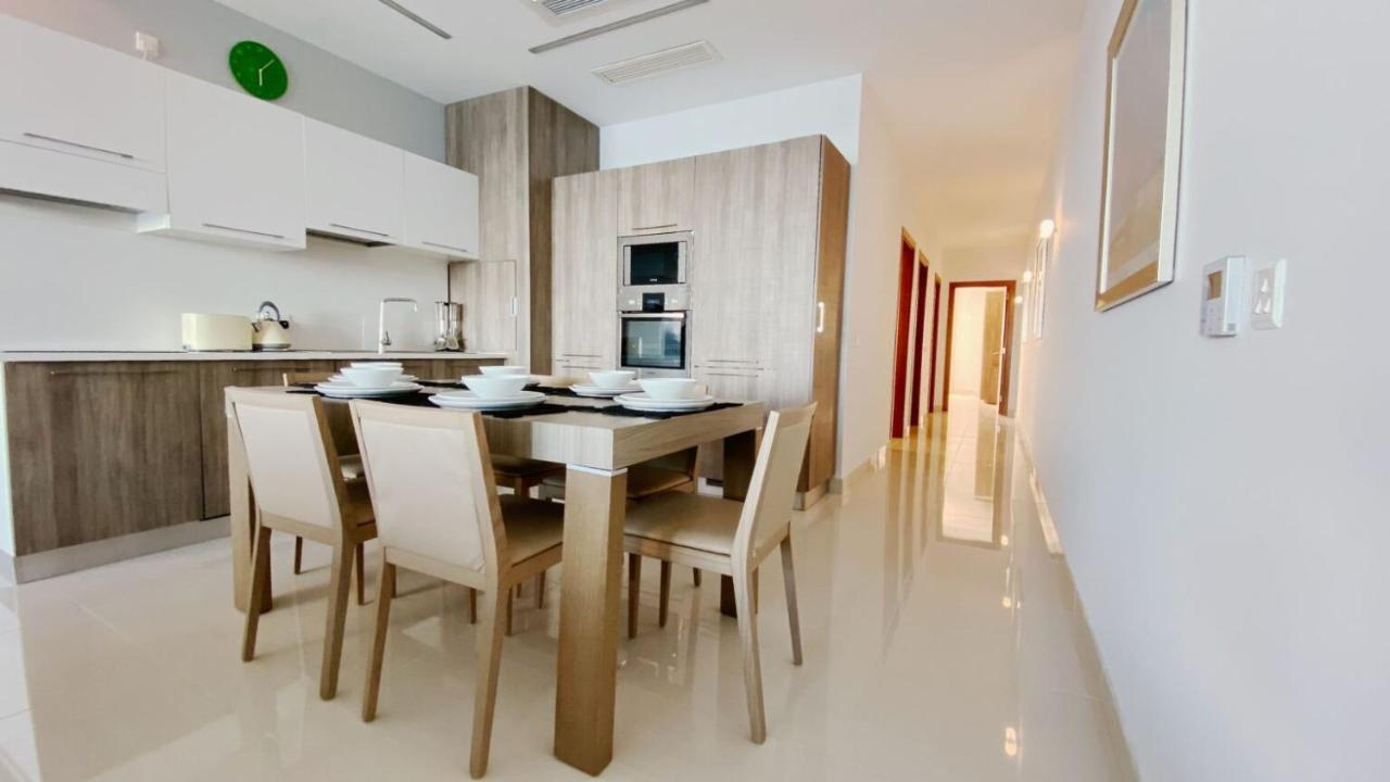 Appartamento Let Me Host Malta Sliema Sea front Esterno foto