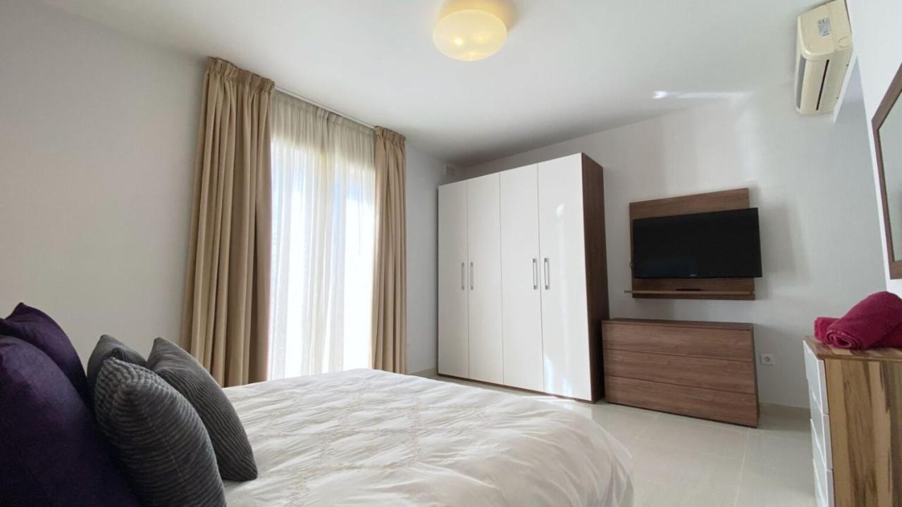 Appartamento Let Me Host Malta Sliema Sea front Esterno foto